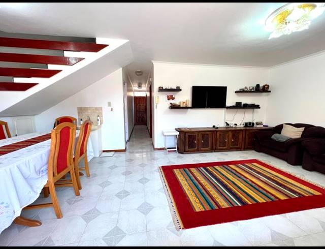 3 BEDROOM TOWNHOUSE FOR SALE IN RESERVOIR HILLS